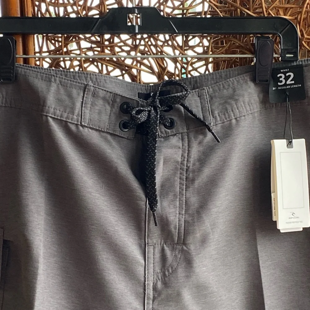 NWT Rip Curl NWT Charcoal Gray Board Shorts Size 32” New